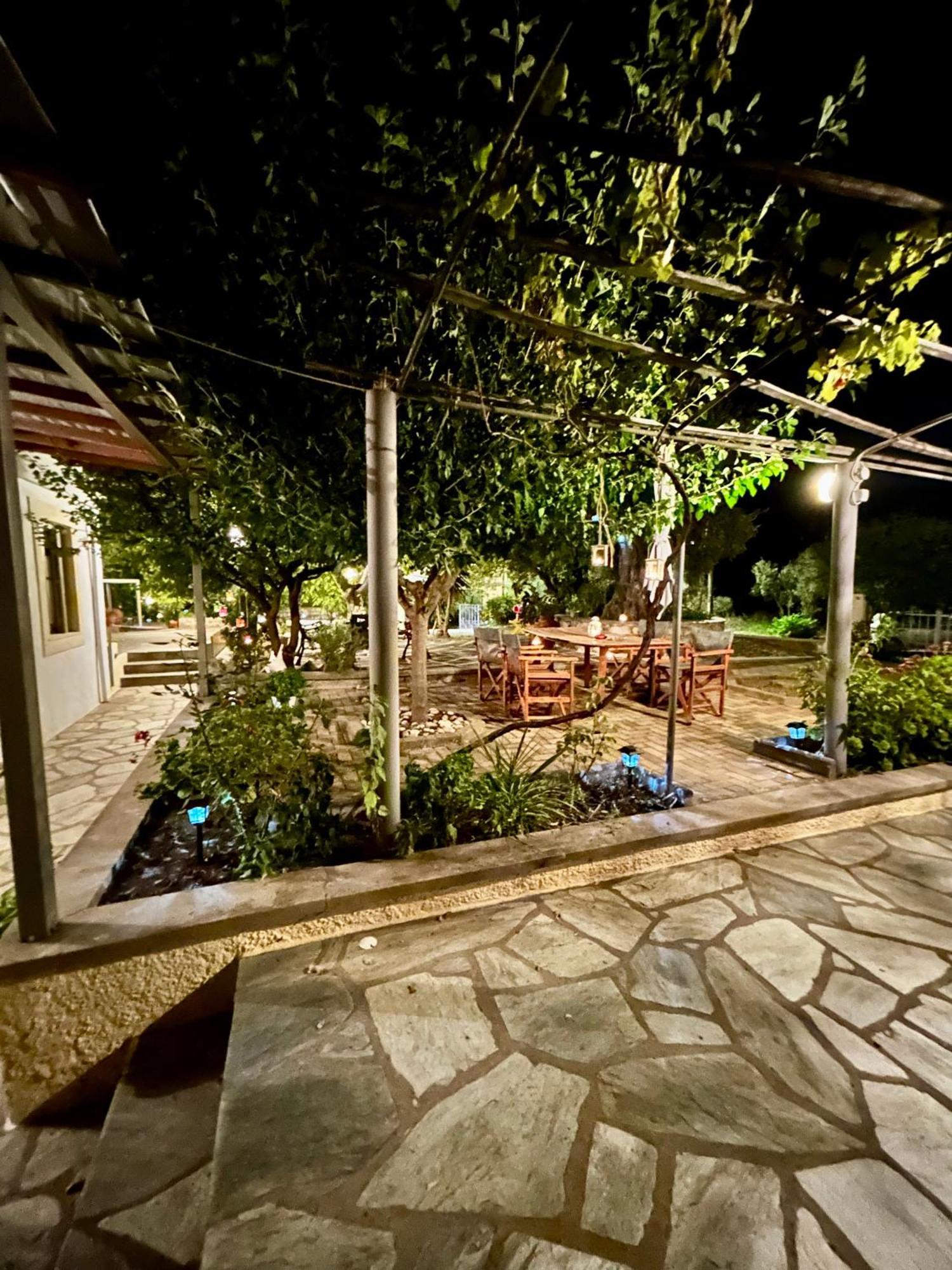 Pansion Episkopi Studios Скопелос Экстерьер фото