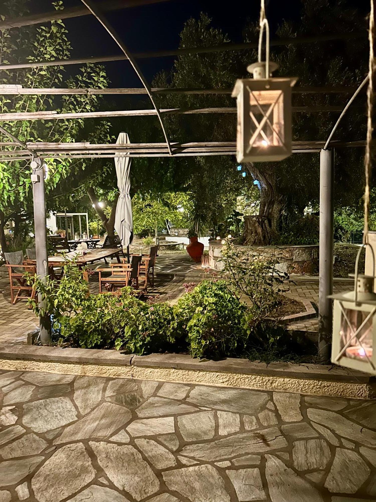 Pansion Episkopi Studios Скопелос Экстерьер фото